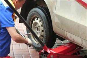 理塘附近拖车24小时服务热线电话